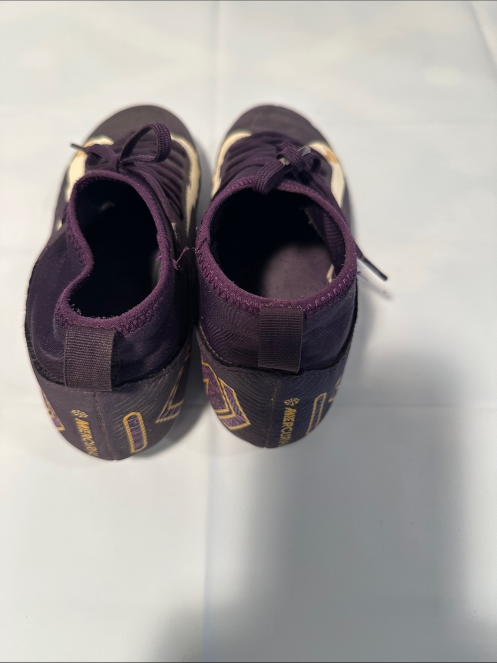 Nike Kids Purple Soccer Cleats with White Swoosh size 5Y - Picture 11 of 11